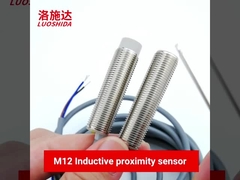 Lunghezza induttiva cilindrica della metropolitana 35mm del metallo del cavo M12 del commutatore 3 del sensore di prossimità 10-30VDC più breve